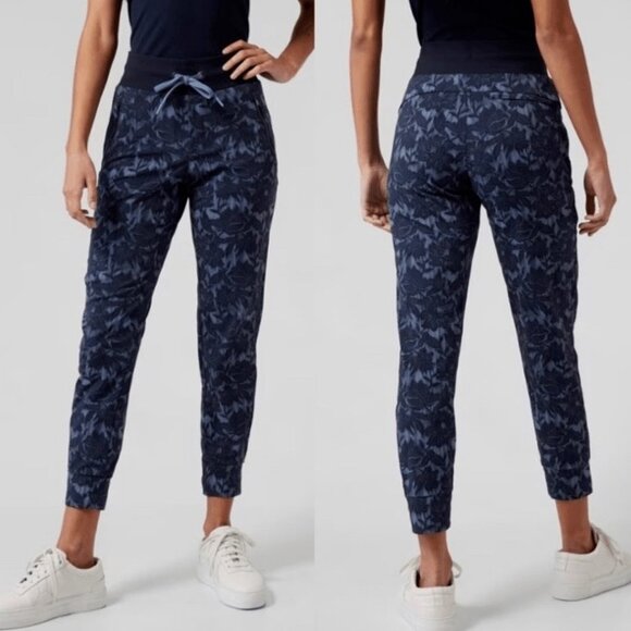 Athleta Trekkie North Printed Jogger Womens 4 Blue Floral Drawstring Casual Pant - Picture 2 of 12